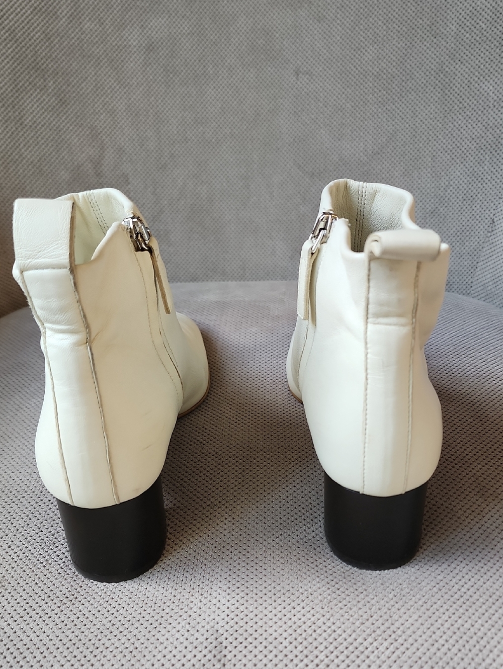 Everlane Day Glove Boot - Picture 5 of 8